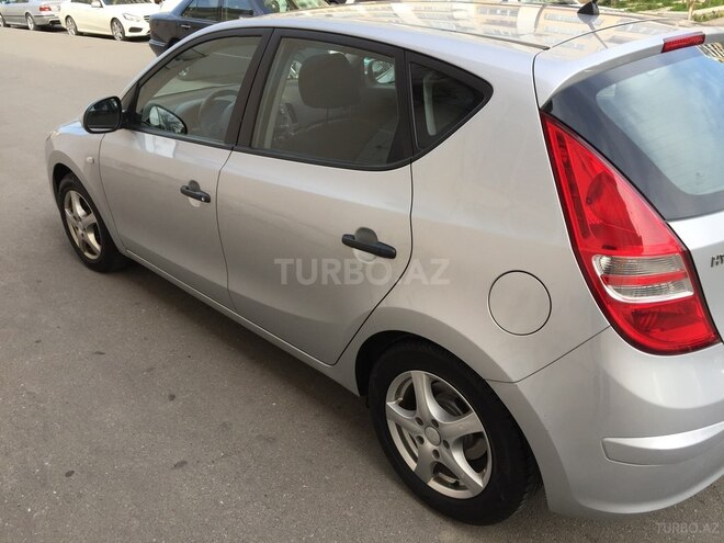 Hyundai i30 2009, 195,000 km - 1.4 л - Bakı