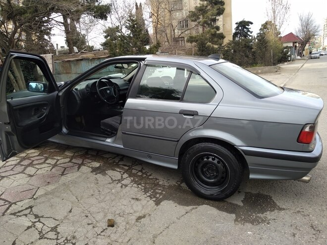 BMW 318 1995, 297,000 km - 2.0 л - Bakı