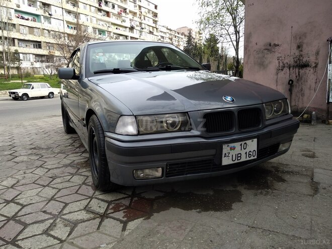 BMW 318 1995, 297,000 km - 2.0 л - Bakı