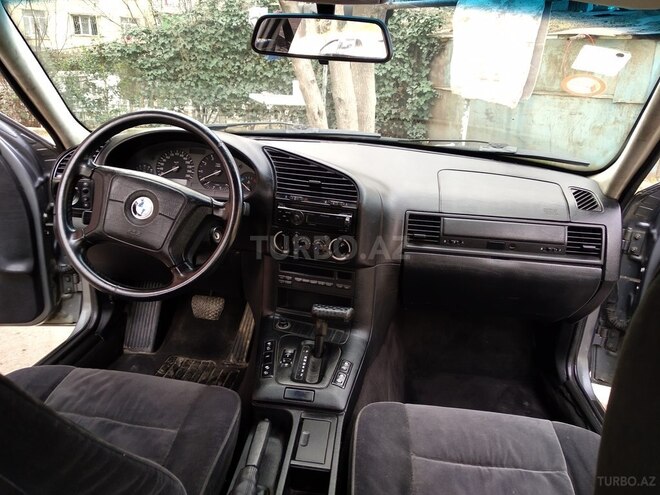 BMW 318 1995, 297,000 km - 2.0 л - Bakı