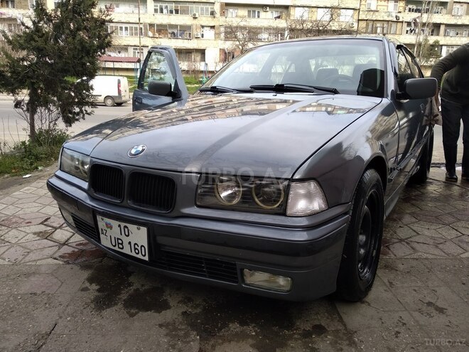 BMW 318 1995, 297,000 km - 2.0 л - Bakı