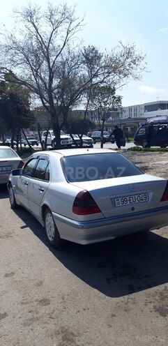 Mercedes C 240 2000, 234,000 km - 2.4 l - Bakı