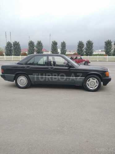 Mercedes 190 1990, 300,000 km - 2.0 l - İsmayıllı