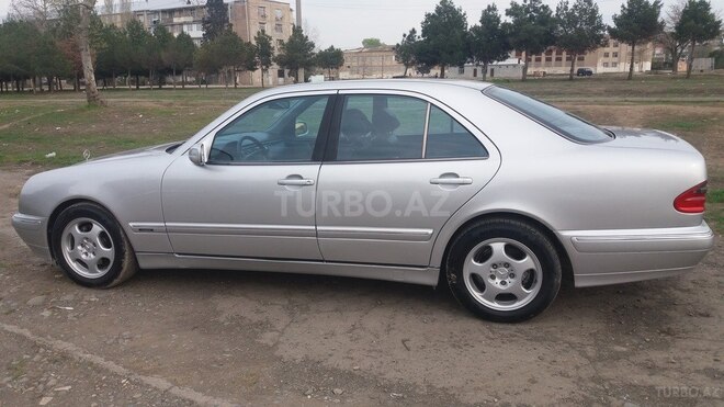 Mercedes E 240 2000, 180,000 km - 2.4 l - Gəncə