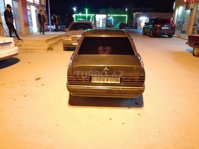 Mercedes 190 1991, 104,507 km - 2.0 l - Bakı