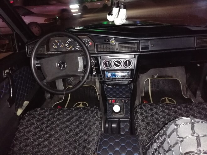 Mercedes 190 1991, 104,507 km - 2.0 l - Bakı