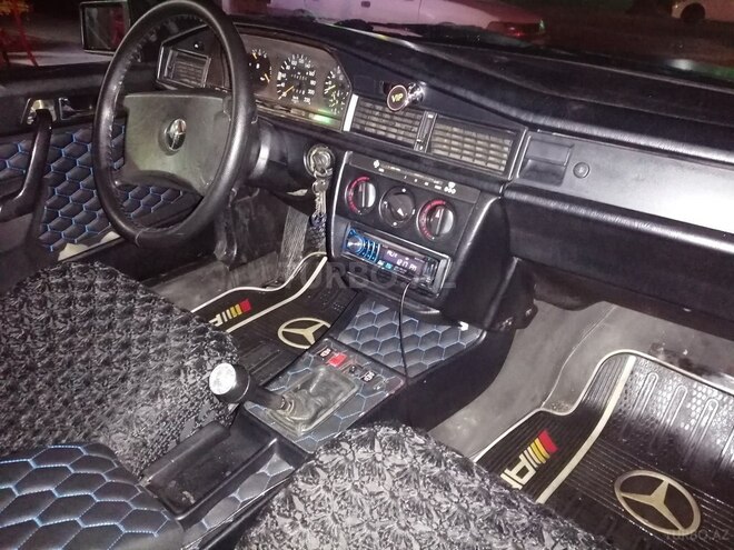 Mercedes 190 1991, 104,507 km - 2.0 l - Bakı
