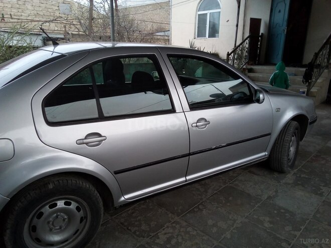 Volkswagen Bora 2003, 240,000 km - 1.6 l - Bakı