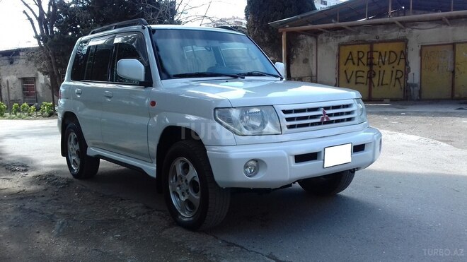 Mitsubishi Pajero io 1999, 265,000 km - 1.8 л - Bakı