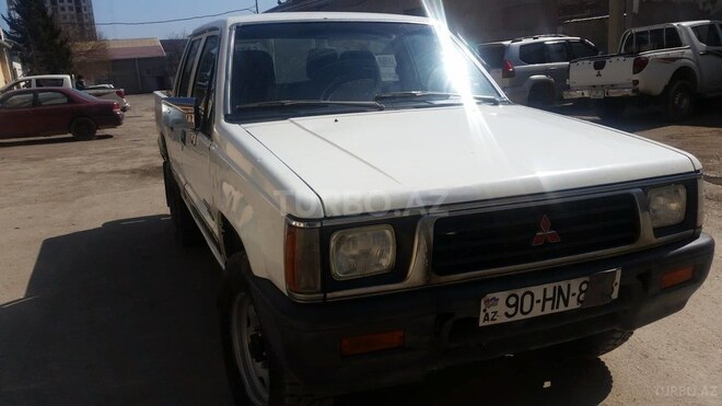 Mitsubishi L200 1997, 132,000 km - 2.5 л - Bakı