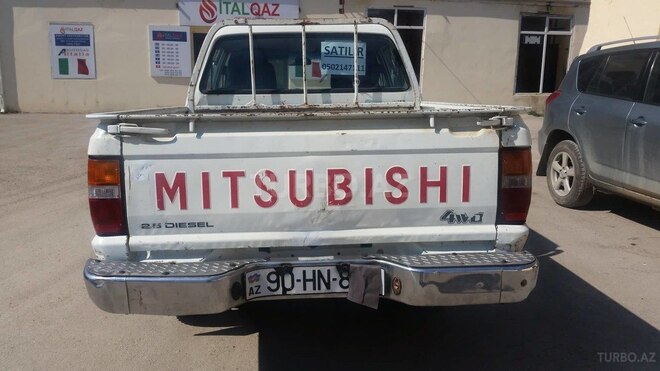 Mitsubishi L200 1997, 132,000 km - 2.5 л - Bakı