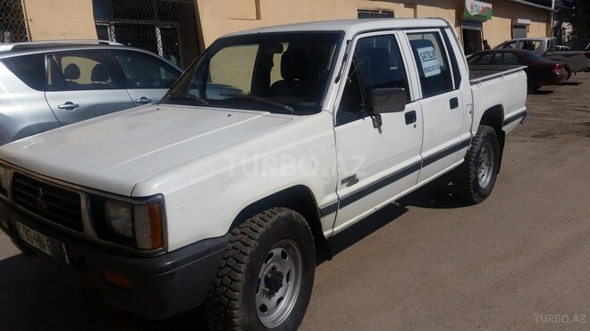 Mitsubishi L200 1997, 132,000 km - 2.5 л - Bakı