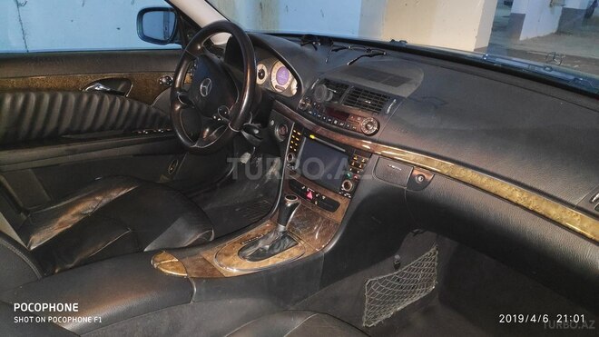 Mercedes E 220 2006, 207,000 km - 2.2 l - Bakı