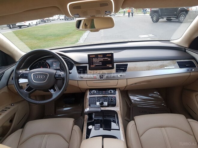 Audi A8 2011, 72,000 km - 6.3 l - Bakı
