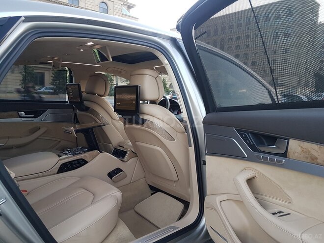 Audi A8 2011, 72,000 km - 6.3 l - Bakı