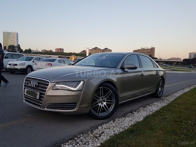 Audi A8 2011, 72,000 km - 6.3 l - Bakı