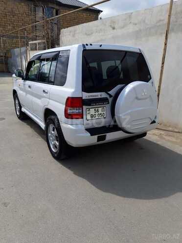 Mitsubishi Pajero io 2001, 215,000 km - 2.0 л - Bakı