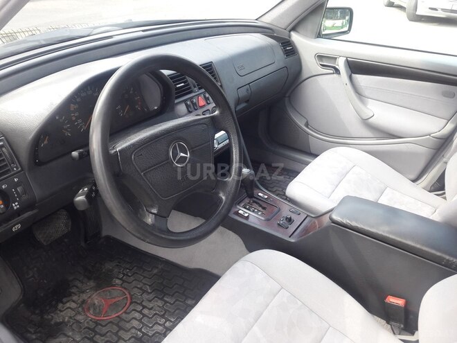 Mercedes C 220 2000, 347,000 km - 2.2 l - Bakı