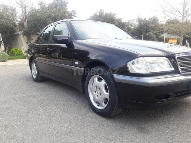Mercedes C 220 2000, 347,000 km - 2.2 l - Bakı