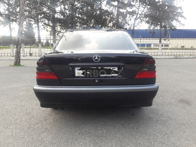 Mercedes C 220 2000, 347,000 km - 2.2 l - Bakı