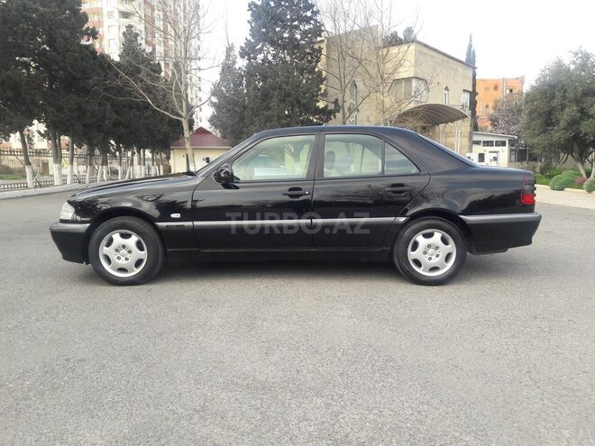 Mercedes C 220 2000, 347,000 km - 2.2 l - Bakı