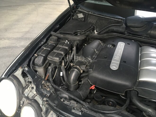 Mercedes E 220 2000, 390,000 km - 2.2 л - Bakı