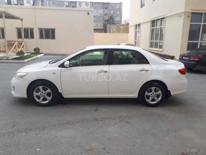 Toyota Corolla 2013, 131,000 km - 1.8 l - Bakı