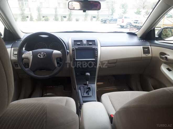 Toyota Corolla 2013, 131,000 km - 1.8 l - Bakı