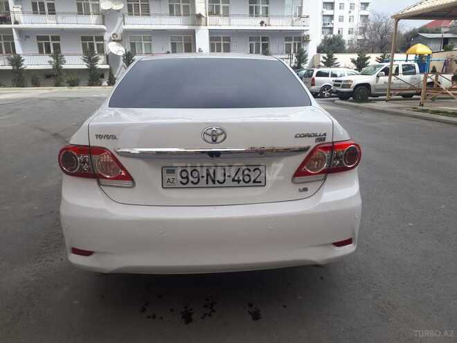 Toyota Corolla 2013, 131,000 km - 1.8 l - Bakı