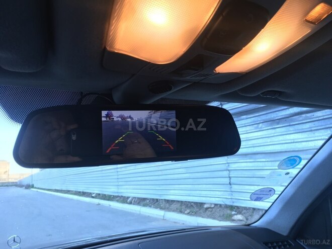 Mercedes E 220 2000, 300,430 km - 2.2 л - Bakı