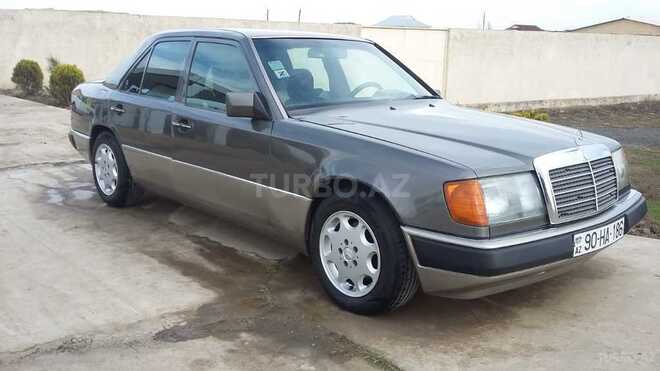 Mercedes E 200 1991, 452,312 km - 2.0 l - Biləsuvar