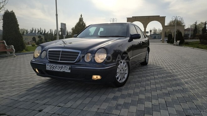 Mercedes E 220 2001, 262,000 km - 2.2 l - Bərdə