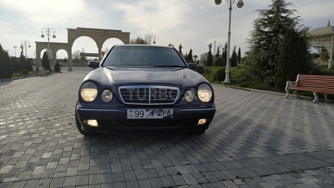 Mercedes E 220 2001, 262,000 km - 2.2 l - Bərdə