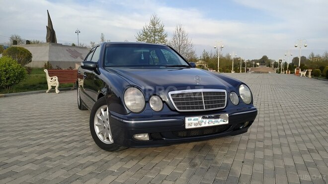 Mercedes E 220 2001, 262,000 km - 2.2 l - Bərdə