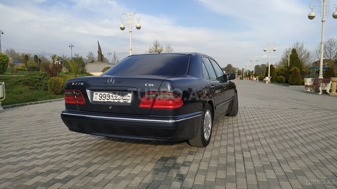 Mercedes E 220 2001, 262,000 km - 2.2 l - Bərdə
