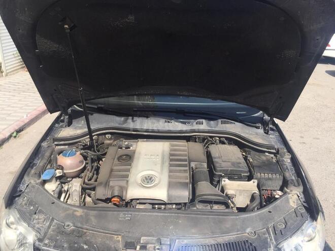 Volkswagen Passat 2005, 222,071 km - 2.0 l - Bakı