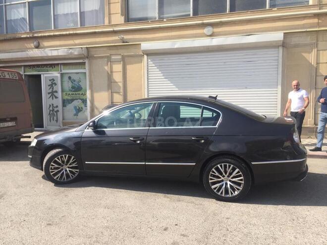 Volkswagen Passat 2005, 222,071 km - 2.0 l - Bakı