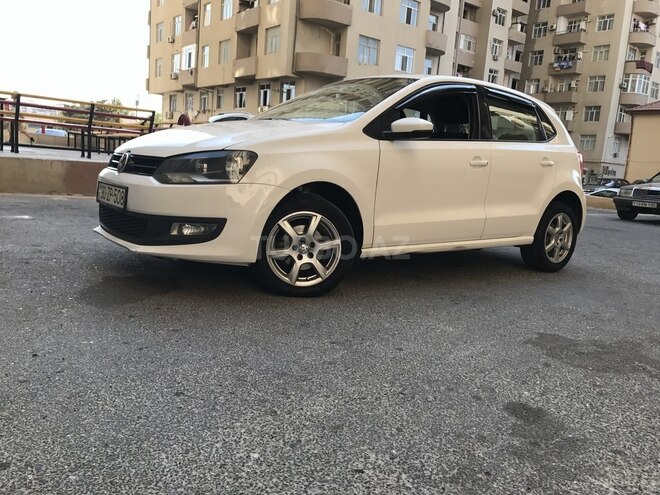 Volkswagen Polo 2011, 220,000 km - 1.4 l - Bakı