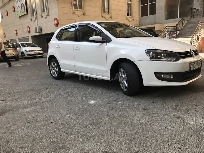 Volkswagen Polo 2011, 220,000 km - 1.4 l - Bakı