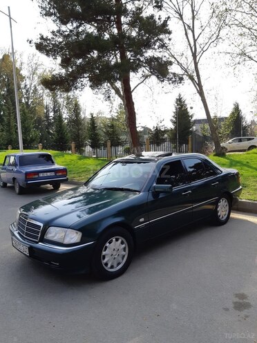 Mercedes C 240 1998, 160,000 km - 2.4 l - Mingəçevir