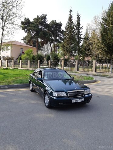 Mercedes C 240 1998, 160,000 km - 2.4 l - Mingəçevir