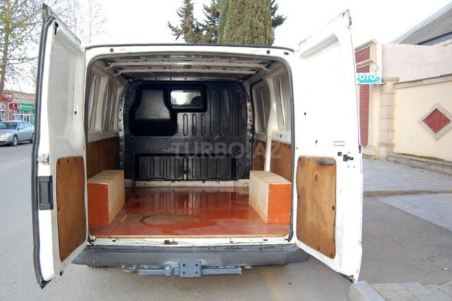 Ford Transit 2001, 374,000 km - 2.0 l - Qazax