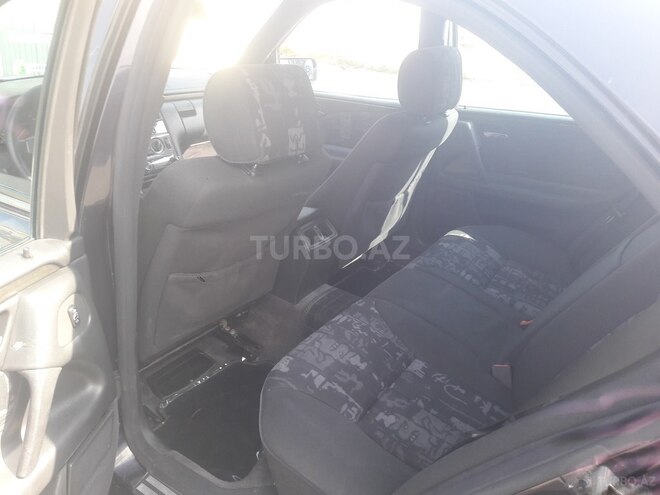 Mercedes E 220 1998, 438,063 km - 2.2 l - Bakı