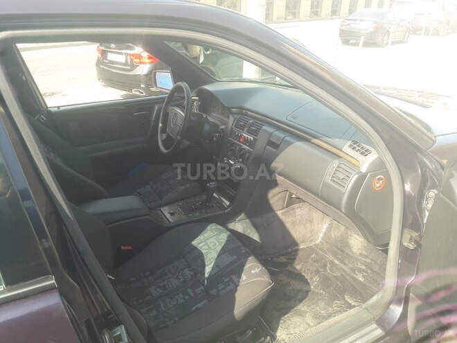 Mercedes E 220 1998, 438,063 km - 2.2 l - Bakı