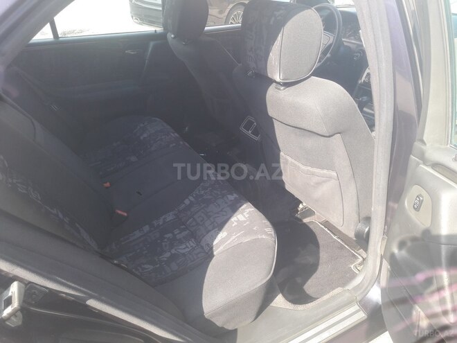 Mercedes E 220 1998, 438,063 km - 2.2 l - Bakı