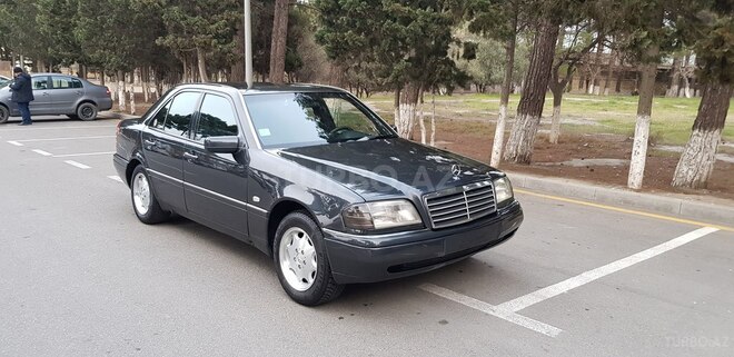 Mercedes C 200 1995, 256,600 km - 2.0 l - Sumqayıt