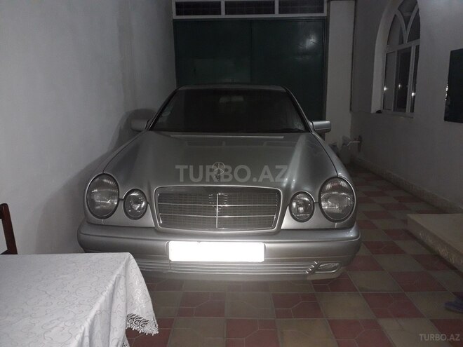 Mercedes E 240 1998, 321,000 km - 2.4 l - Gəncə