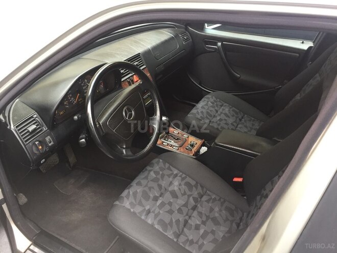 Mercedes C 200 1999, 271,000 km - 2.0 l - Bakı