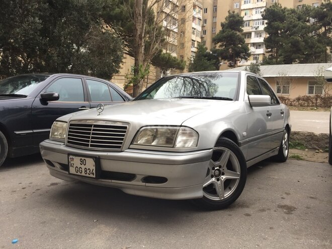 Mercedes C 200 1999, 271,000 km - 2.0 l - Bakı