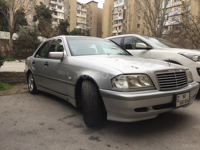 Mercedes C 200 1999, 271,000 km - 2.0 l - Bakı